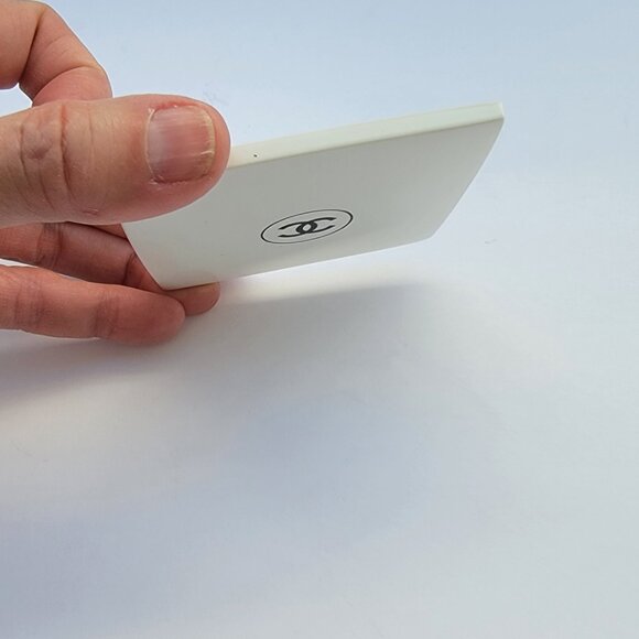 CHANEL portable compact white mirror with pouch 3" x 3" - Picture 3 of 9